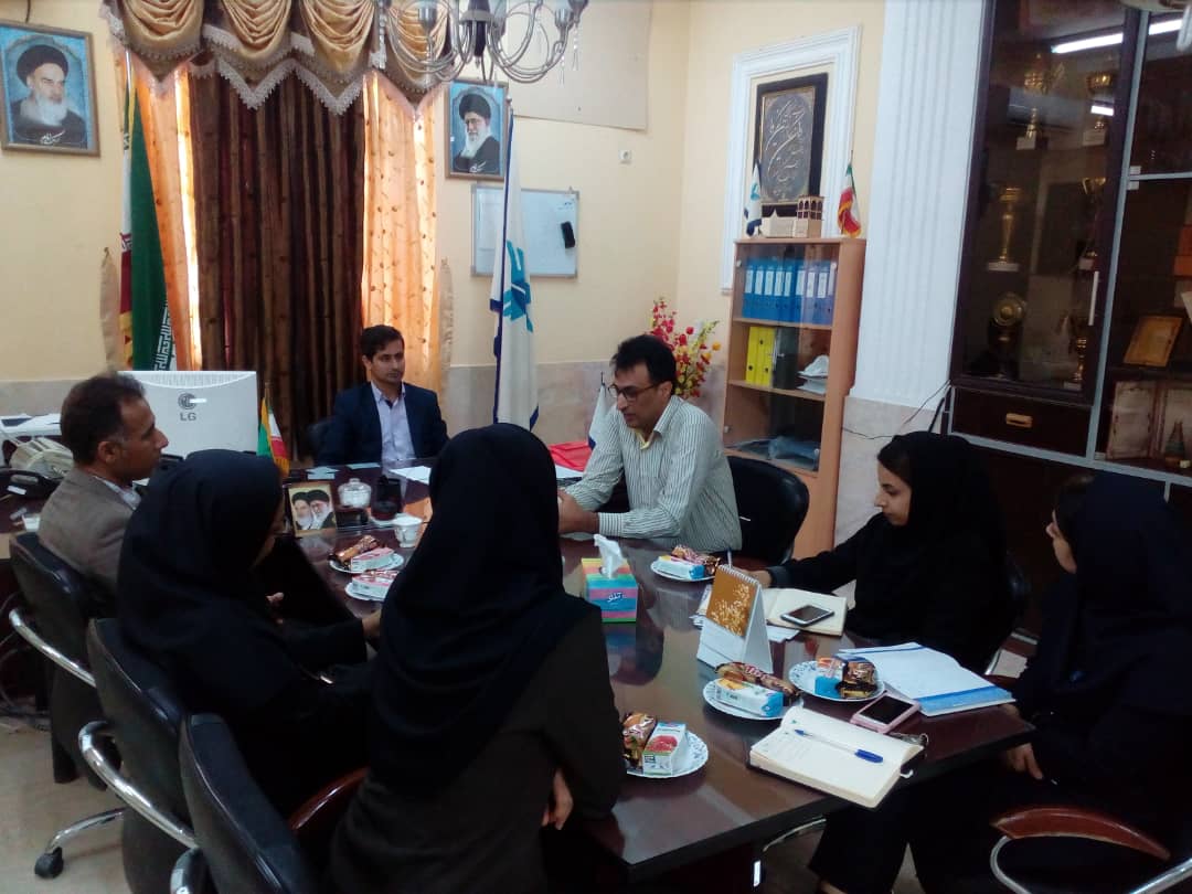 رئیس اداره ورزش و جوانان شهرستان بندرلنگه در  دانشگاه آزاد اسلامی  حضور  یافت و با رئیس این دانشگاه دیدار و گفتگو کرد.