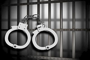 دستبند پلیس بر دستان قاچاقچیان با ۱۲۱کیلوگرم موادمخدر در بندرلنگه