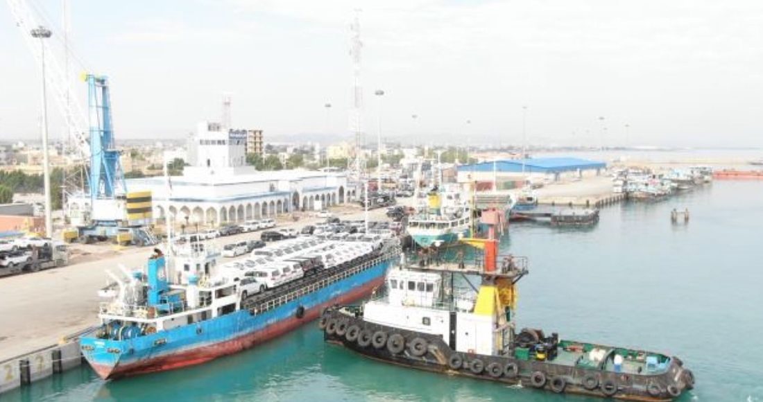 پهلوگیری بالغ بر ۱۲ هزار و ۵۰۰ فروند شناور در بنادر و دریانوردی غرب هرمزگان و کسب جایگاه نخست در بین بنادر کشور در ۶ ماهه امسال