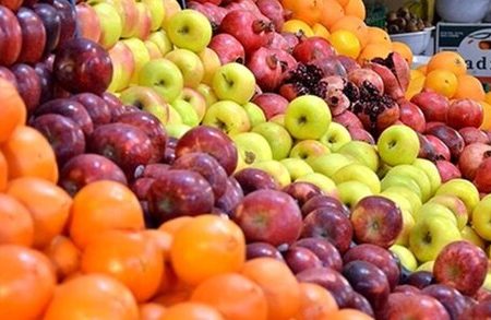 هر گونه گرانفروشی میوه را به شماره ۱۲۴ گزارش دهید