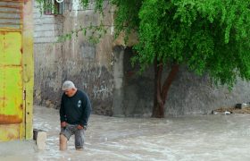 تصاویر باران دی ماه ۱۴۰۰ شهر بندرلنگه