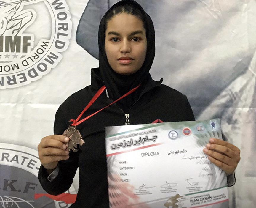 کسب مقام سوم مسابقات بین المللی کاراته جام ایران زمین توسط سمیه تکمار