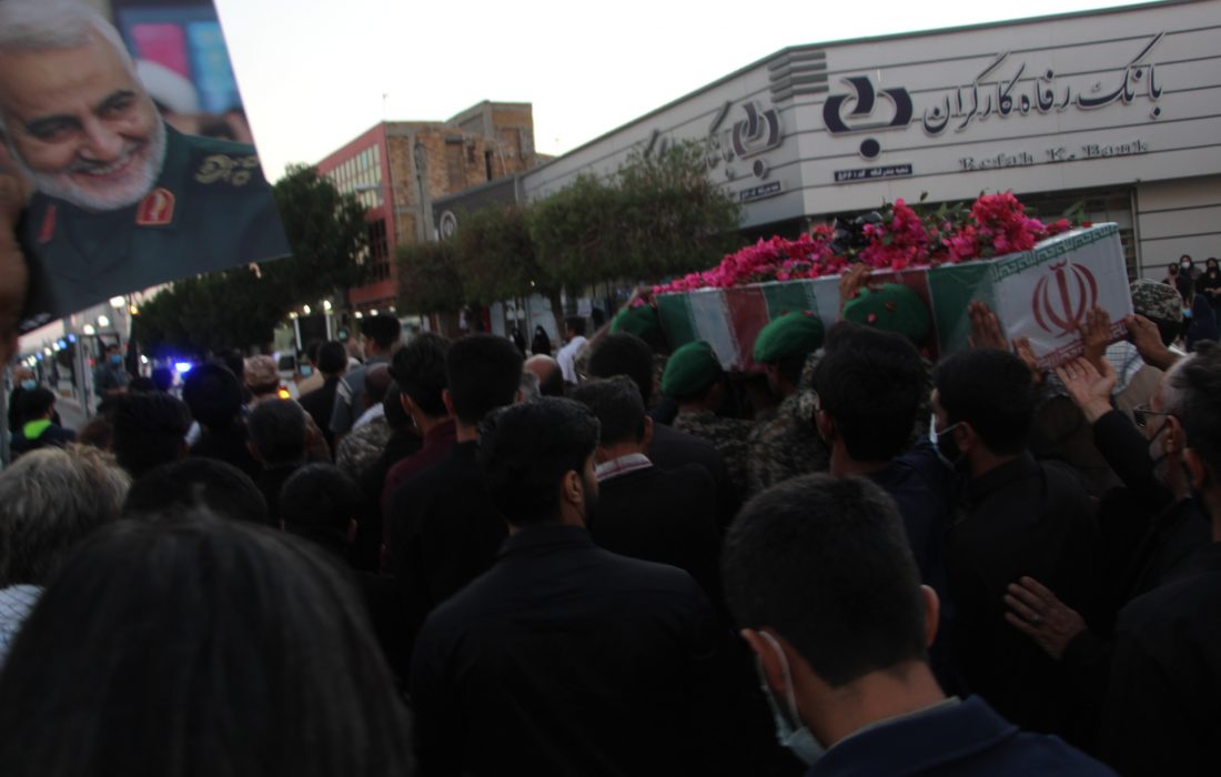 گزارش تصویری/ مراسم تشییع پیکر شهید گمنام در شهر بندرلنگه