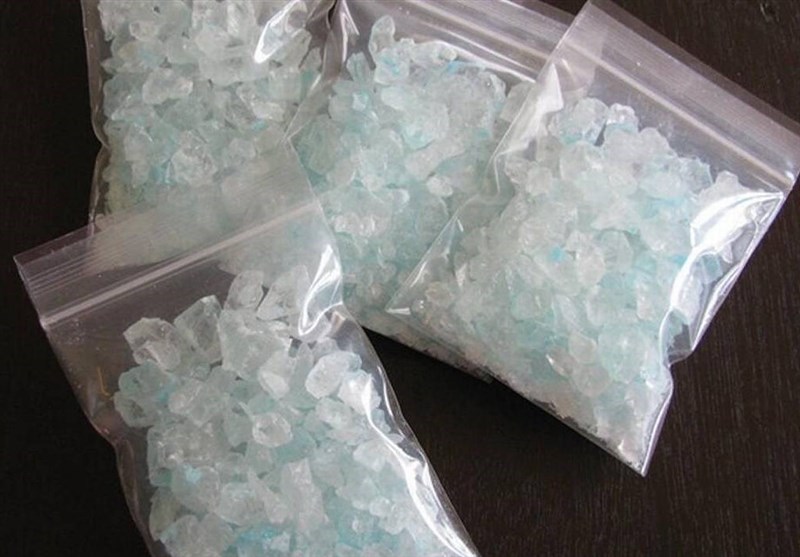 کشف ماده مخدر شیشه از سواری پراید در پوشش مسافر در بندرلنگه