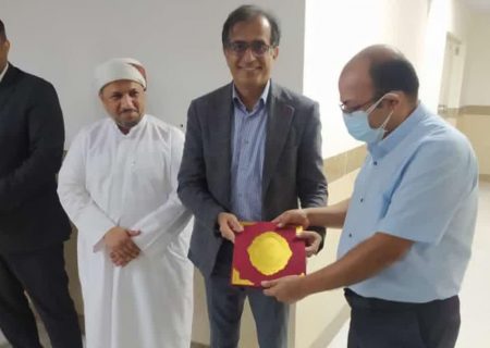 از دکتر محمدصالح محمودی به عنوان پزشک نمونه کشوری تجلیل شد