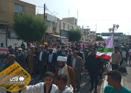 گزارش تصویری/ راهپیمایی یوم الله ۱۳ آبان در بندرلنگه
