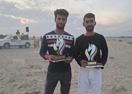 اسب براق و مروان قهرمان و نایب مسابقات اسبدوانی میناب شدند