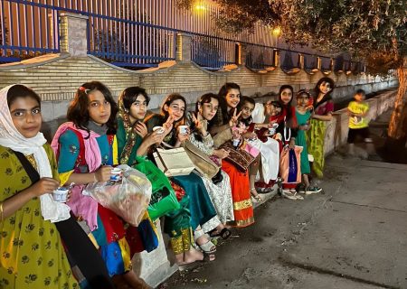 گزارش تصویری/پخش هل هلو در شهر بندرلنگه