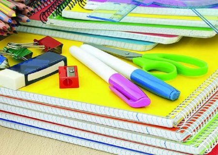 اهدای ۴۰ بسته آموزشی و کمک به تعمیرات و توسعه زیرساخت های آموزشی دبستان زینبیه شهرستان بندرلنگه