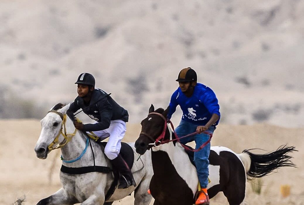 برگزاری مسابقه کورس اسب دوانی در گزیر