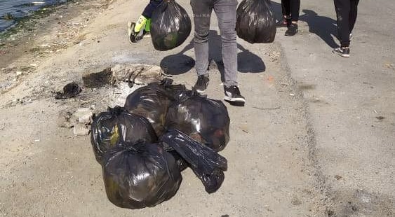 پویش خودجوش پاکسازی ساحل در کوی ساحلی گشه