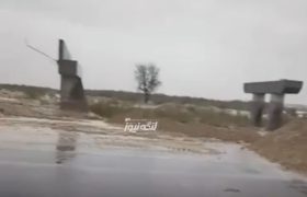 بارندگی شدید محور بندرلنگه–بندرعباس را مسدود کرد / تردد خودروهای سنگین در هر دو محور کنخ و دژگان ممنوع است