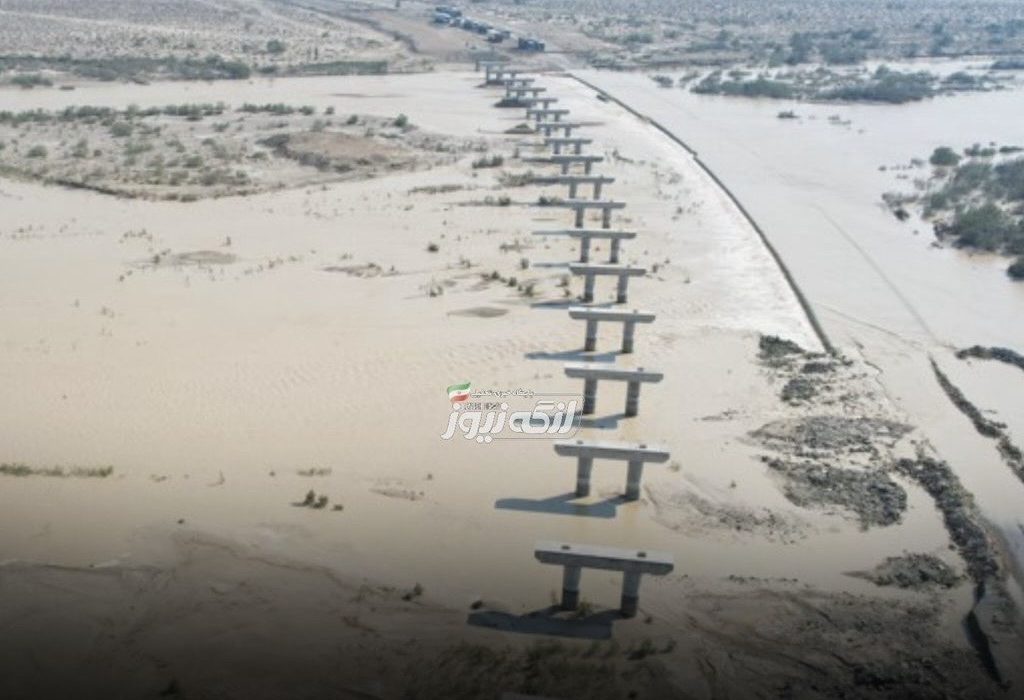 بارندگی شدید محور بندرلنگه، بندرعباس را از مسیر کنخ مسدود کرد