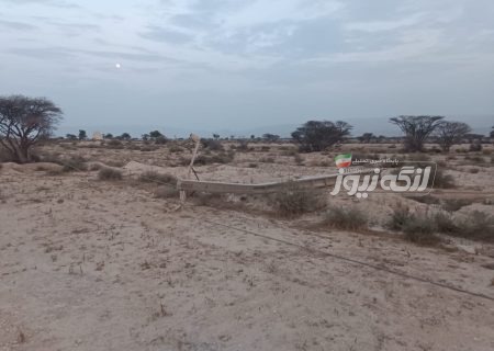 سقوط دو تیر برق فشار قوی بر اثر طوفان در مسیر نخل خلفان و بوجراش