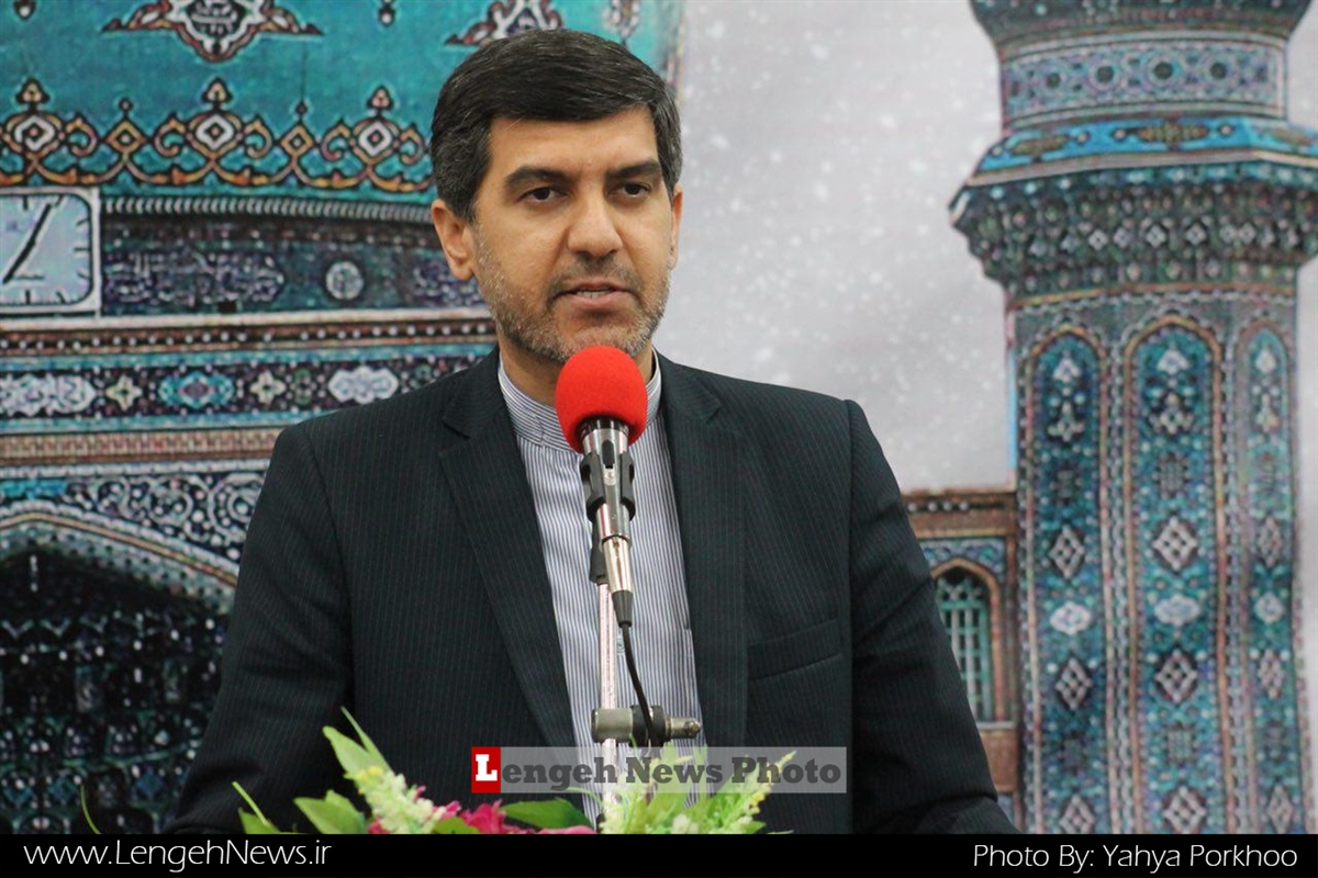 صیاد با استرس فراوان دل به دریا میزند تا لقمه ای حلال برای خانواده اش کسب کند