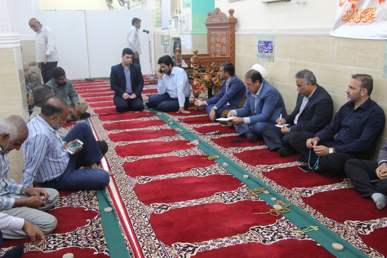 دیدار مردمی فرماندار شهرستان بندرلنگه با اهالی محله رودباری