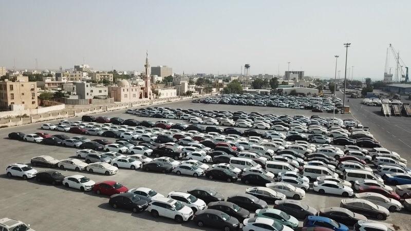 مدیر بنادر و دریانوردی بندرلنگه از ترانزیت حجمی افزون بر ۱۰۰ هزار دستگاه خودرو در این بندر به عنوان چهار راه ترانزیت خودرو به کشورهای آسیای میانه طی هشت ماه نخست امسال خبر داد.