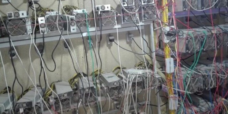 کشف ۶ دستگاه استخراج ارز دیجیتال قاچاق در بندرلنگه