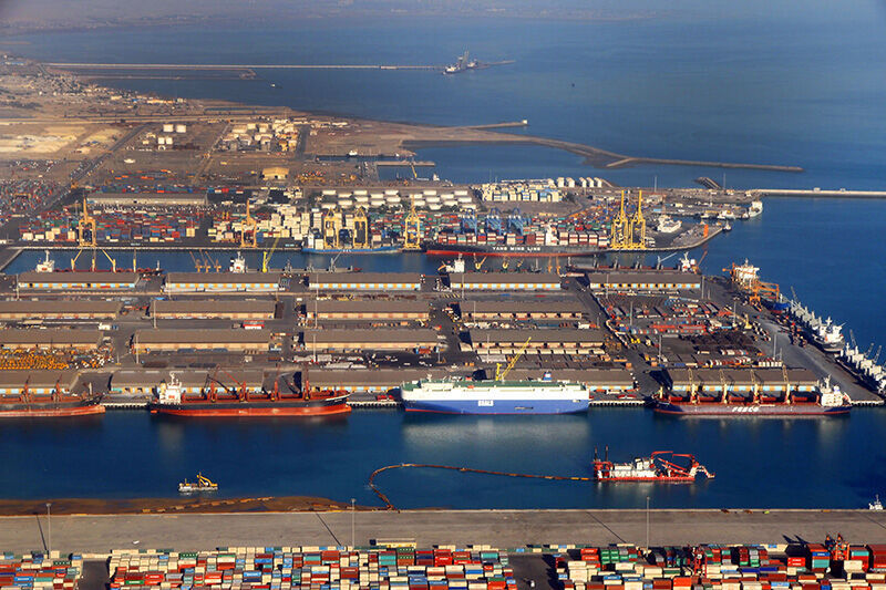 پهلوگیری بیش از یک هزار و ۹۰۰ فروند شناور و ارتقای ایمنی تردد شناورها در بنادر غرب هرمزگان