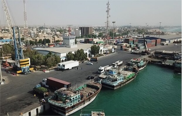 رشد ۹۱ درصدی عملیات تخلیه و بارگیری و افزایش ۱۷۲ درصدی صادرات کالاهای نفتی و غیرنفتی