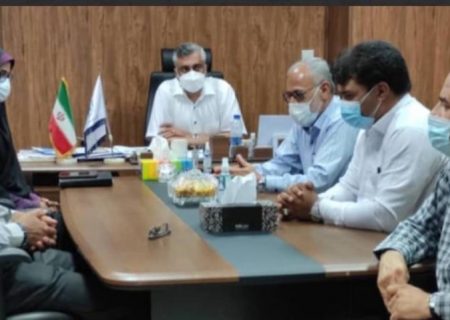 دیدار منتخبین شورای شهر با رئیس اتاق بازرگانی شهرستان بندرلنگه