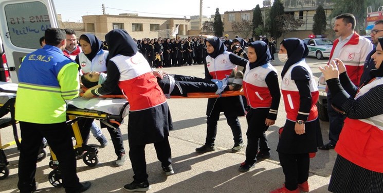 مانور پناه‌گیری و ایمنی در مقابل زلزله