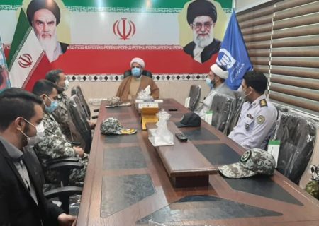 دیدار امام جمعه بندر لنگه با فرمانده پدافند هوایی شهید اسماعیلیان بندر لنگه