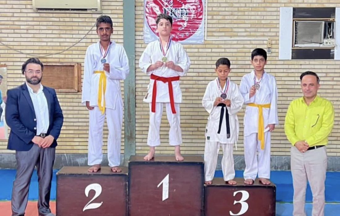 مسابقات کاراته قهرمانی شهرستان بندرلنگه برگزار شد