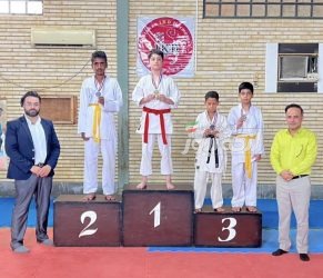 مسابقات کاراته قهرمانی شهرستان بندرلنگه برگزار شد