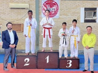 مسابقات کاراته قهرمانی شهرستان بندرلنگه برگزار شد