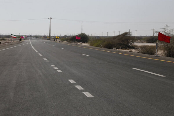 «روز خوب و ماندگار برای بستک» و «روز تبعیض و نادیده گرفتن برای بندرلنگه» / چرا چشمان جباری، تراژدی غمبار پرپر شدن مردم در جاده‌های بندرلنگه را نمی‌بیند!؟