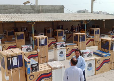 اهدا ۳۰ سری جهیزیه به زوج‌های جوان بندرلنگه