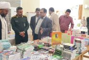همزمان با نمایشگاه بین المللی تهران نمایشگاه کتاب در کتابخانه مرکزی بندرلنگه افتتاح شد