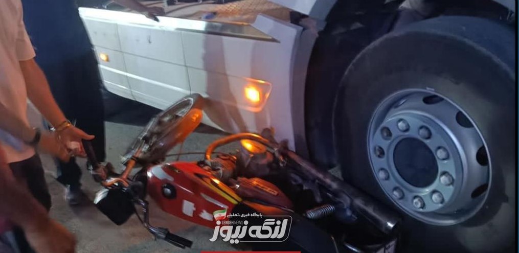 خطر بیخ گوش راکبان موتورسیکلت در محله سماچ / حادثههای مشابه برخورد موتورسیکلت با تریلر