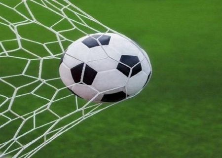 زهرا اسماعیلی از بندرلنگه با تیم سخناخ کردستان قهرمان لیگ برتر فوتبال شد