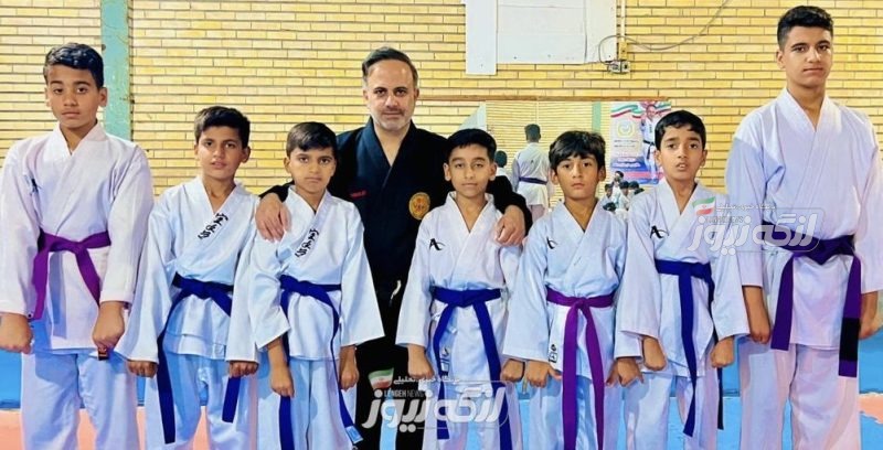 ارتقاء ۴۴ کاراتهکای پسر باشگاه آکادمی صابری