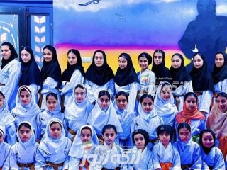 ۴۴ کاراته کای دختر بندربستانه در آزمون ارتقاء کمربند شرکت کردند