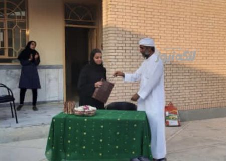 دختر نیکوکار اهل دشتی پارسیان که با شکست قلک خود به مدرسه کمک کرد