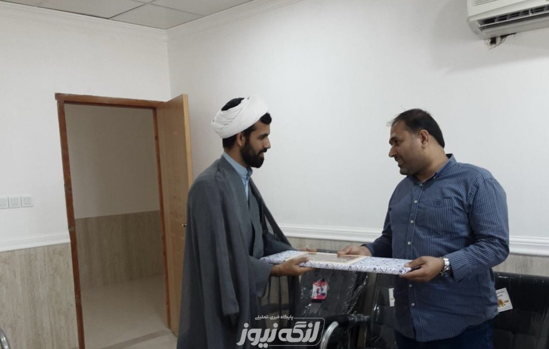 تقدیر رئیس عقیدتی سیاسی پدافند هوایی بندرلنگه از هیأت امنای انجمن خیریه ابرار