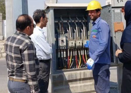 پروژه روشنایی معابر بلوار شهداء بندر چارک به بهره‌برداری رسید