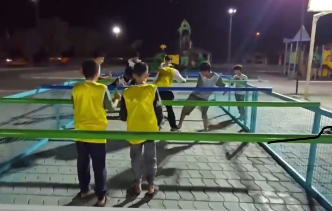 نصب فوتبال دستی انسانی در پارک دولت بندرلنگه