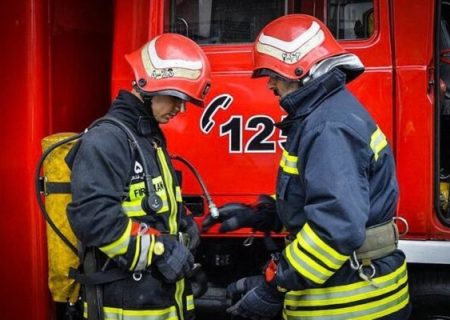 قدردانی شهردار بندرلنگه از آتش‌نشانان فداکار