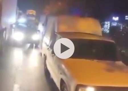 صدای/معطلی آمبولانس در ترافیک خودروهای سنگین در بندرلنگه