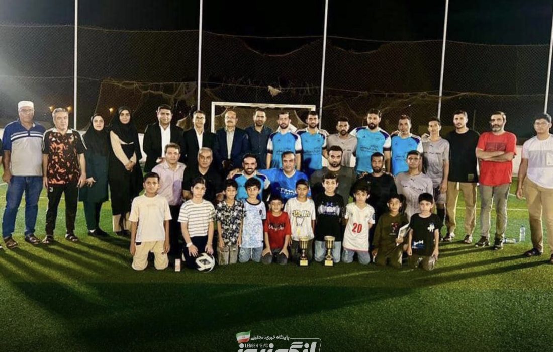 قهرمانی تیم فوتسال فرهنگیان چاه مسلم در مسابقات بزرگداشت هفته مقام معلم