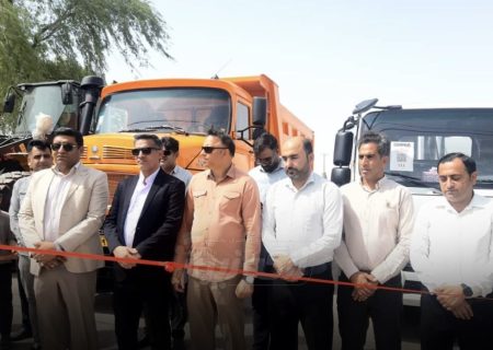 بهره‌برداری تجمیعی از ماشین‌آلات عمرانی و خدماتی دهیاری‌های بخش مرکزی بندرلنگه