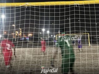 امشب چهره فینالیست‌های جام فوتبال ساحلی شهرداری بندرلنگه مشخص می‌شود