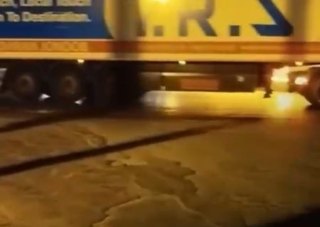 صدای شهروند/ خیابانی در شهرک صنعتی نیازمند رسیدگی است