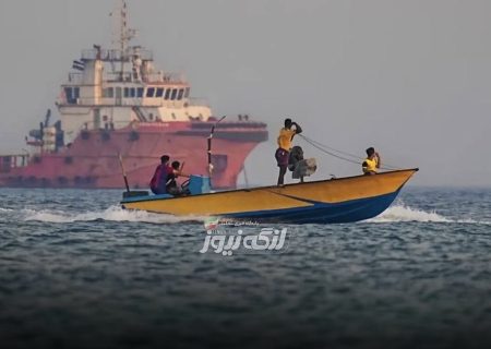 دریای بندرلنگه ظهر شنبه آرام است؛ افزایش تلاطم و مواج شدن دریا در ظهر یکشنبه