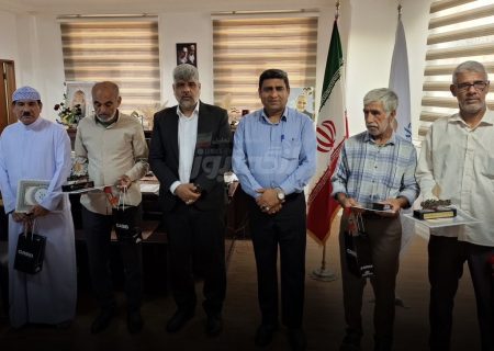 تقدیر شهردار بندرکنگ از بازنشستگان شهرداری به مناسبت هفته دولت و روز کارمند