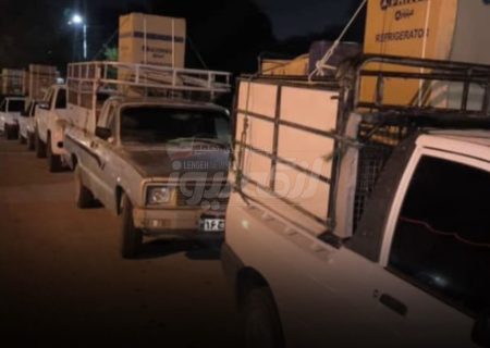 توزیع جهیزیه میان نوعروسان نیازمند در بخش شیبکوه